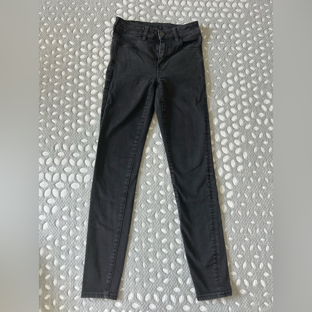 American Eagle black skinny jeans. Size 2 next level stretch